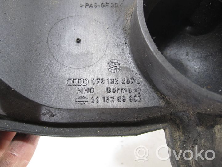 Audi A4 S4 B5 8D Parte del condotto di aspirazione dell'aria 078133357J