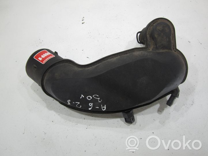 Audi A4 S4 B5 8D Parte del condotto di aspirazione dell'aria 078133357J