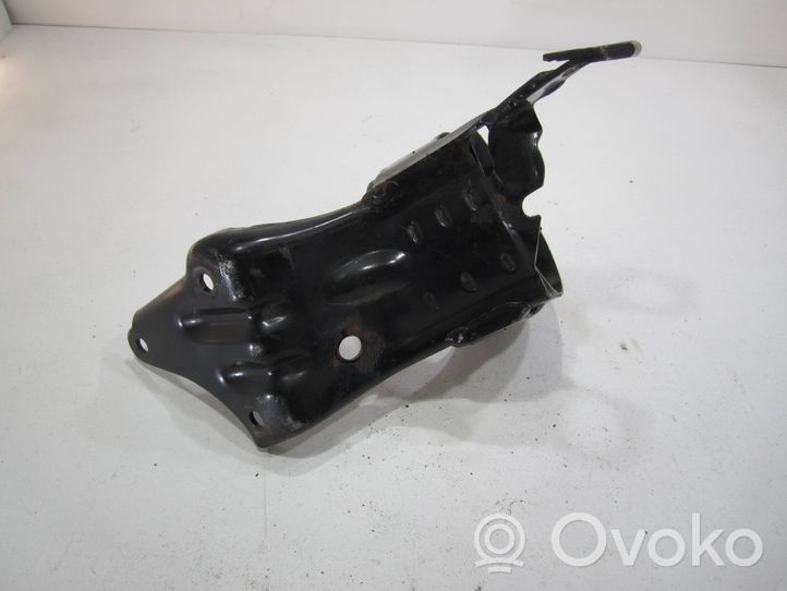 Audi A4 S4 B6 8E 8H Soporte de apoyo del filtro de combustible 8D0127224D