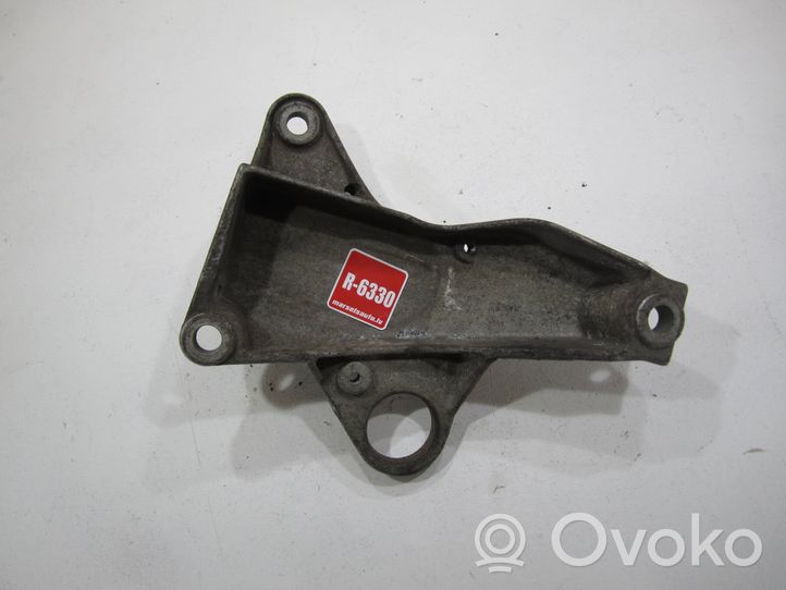 Audi A4 S4 B5 8D Gearbox mounting bracket 8D0399114R