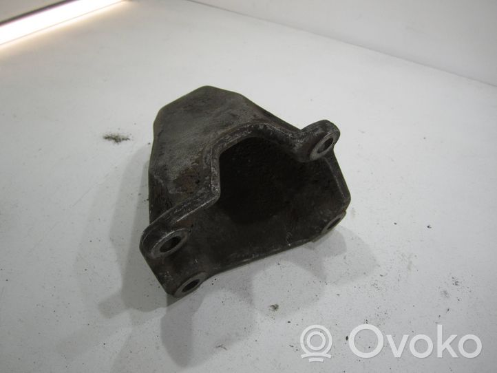 Volkswagen PASSAT B5.5 Support de boîte de vitesses 8D0399113L