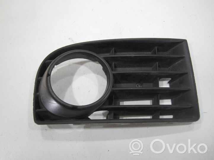 Volkswagen Golf V Grille inférieure de pare-chocs avant 1K0853666B