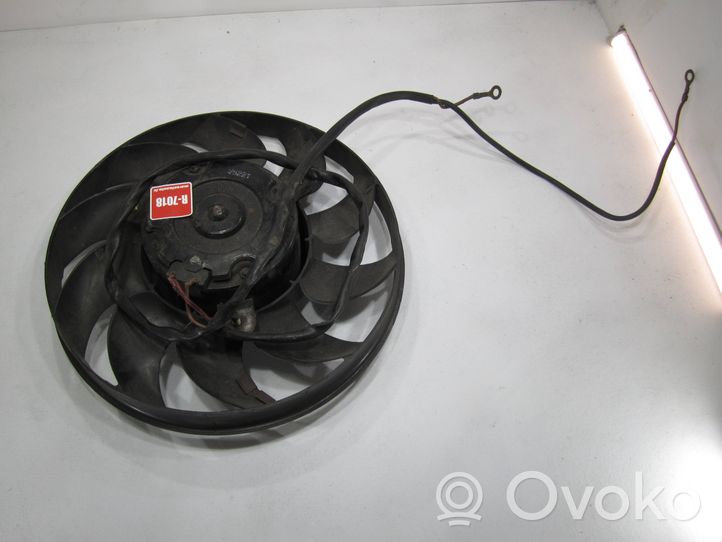 Audi 80 90 S2 B4 Ventilatore di raffreddamento elettrico del radiatore 4A0959455C