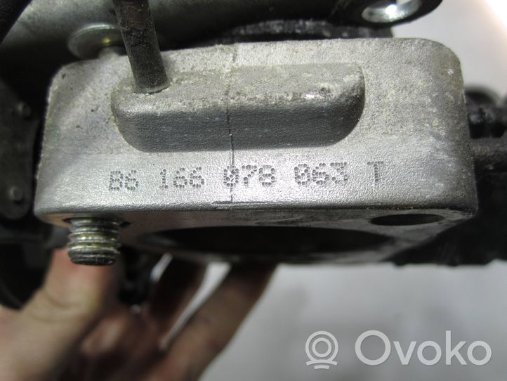 Audi A6 S6 C4 4A Clapet d'étranglement 078063T