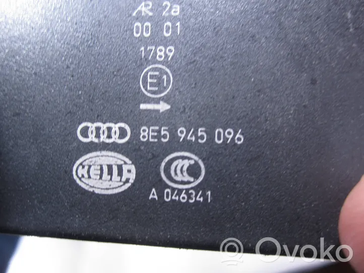 Audi A4 S4 B7 8E 8H Luci posteriori 8E5945096