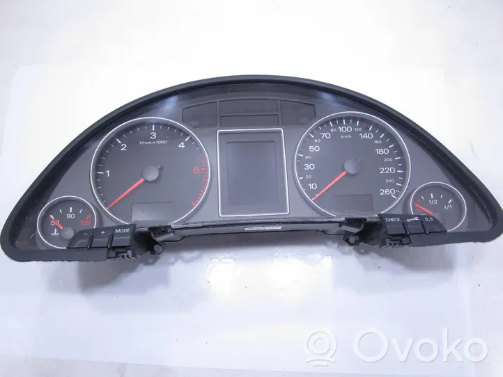 Audi A4 S4 B7 8E 8H Tachimetro (quadro strumenti) 8E0920901H