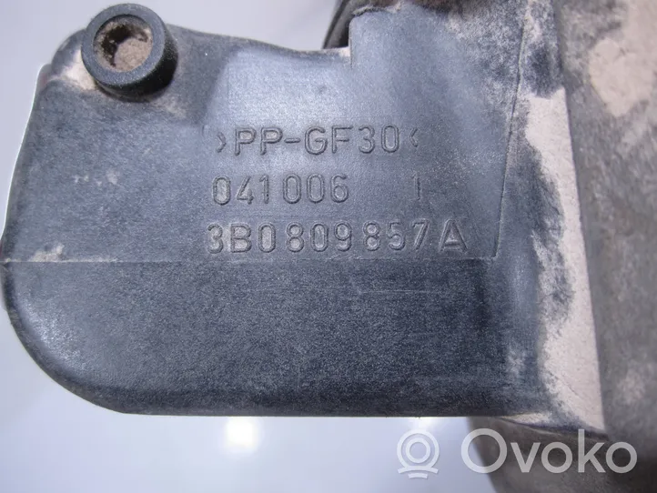 Volkswagen PASSAT B5 Bouchon, volet de trappe de réservoir à carburant 3B0809857A