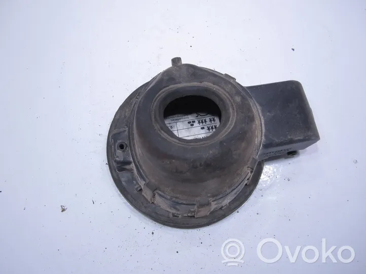 Volkswagen PASSAT B5 Bouchon, volet de trappe de réservoir à carburant 3B0809857A