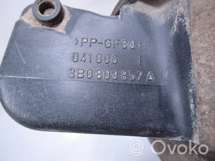 Volkswagen PASSAT B5 Sportello del serbatoio del carburante 3B0809857A