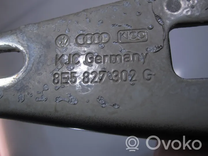 Audi A4 S4 B7 8E 8H Tailgate/trunk/boot hinge 8E5827302G