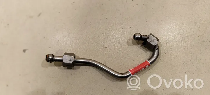 Volkswagen Jetta VI Tuyau d'alimentation conduite de carburant 04E130241D