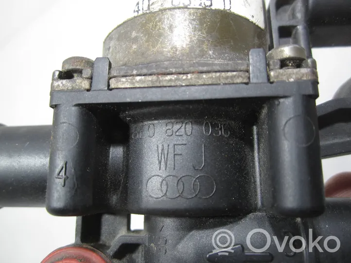 Audi A4 S4 B6 8E 8H Valvola di regolazione del liquido di raffreddamento e del riscaldatore 8E0820035B