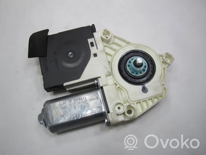 Volkswagen PASSAT B6 Front door window regulator with motor 1K0959792L