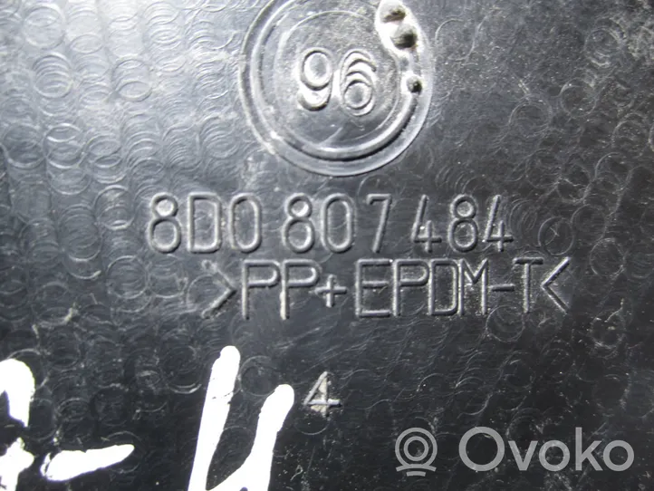 Audi A4 S4 B5 8D Задний держатель бампера 8D0807484