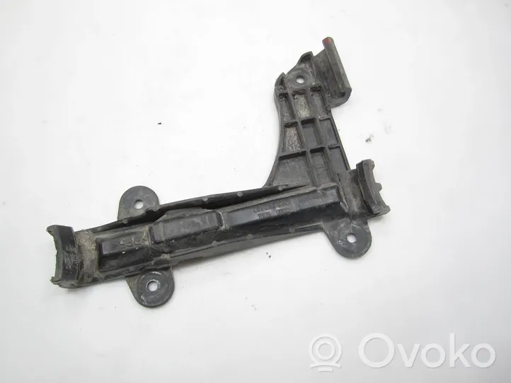 Audi 80 90 S2 B4 Staffa di rinforzo montaggio del paraurti posteriore 8A0807483