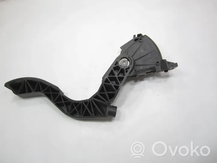 Volkswagen PASSAT B5.5 Accelerator throttle pedal 8D1721523J