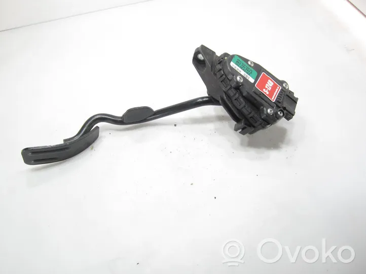 Audi A4 S4 B7 8E 8H Pedale dell’acceleratore 8E2721523E