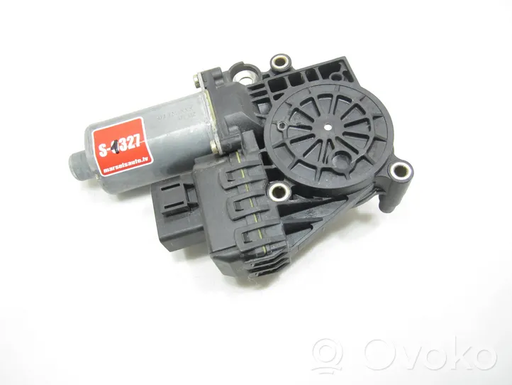 Audi A4 S4 B5 8D Moteur de lève-vitre de porte avant 0903004364