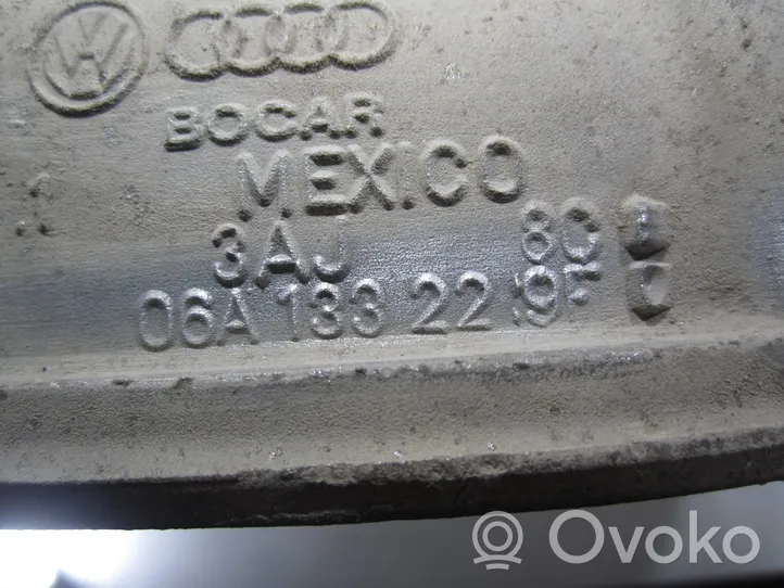 Volkswagen Golf IV Kita variklio detalė 06A133229F