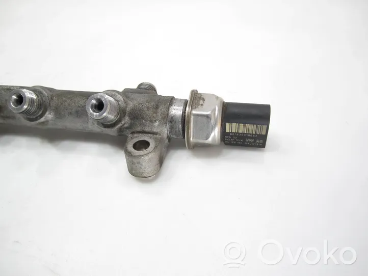 Volkswagen PASSAT B8 Kraftstoffverteiler Einspritzleiste Verteilerrohr 04L130764C