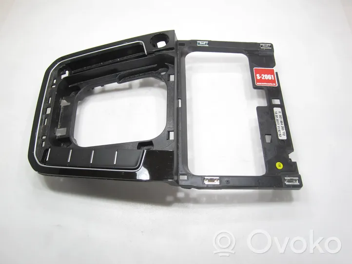 Volkswagen PASSAT B8 Rivestimento in plastica cornice della leva del cambio 3G1864263