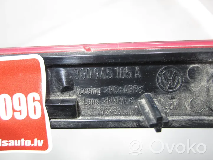 Volkswagen PASSAT B8 Odblask lampy tylnej 3G0945105A