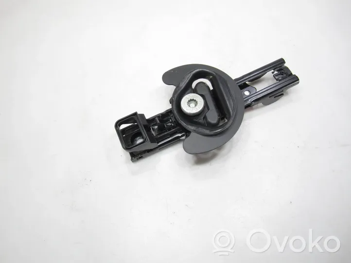 Volkswagen PASSAT B8 Seat belt adjustment rail 4M0857819