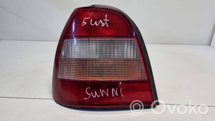 Nissan Sunny Wkład lampy tylnej 22063324