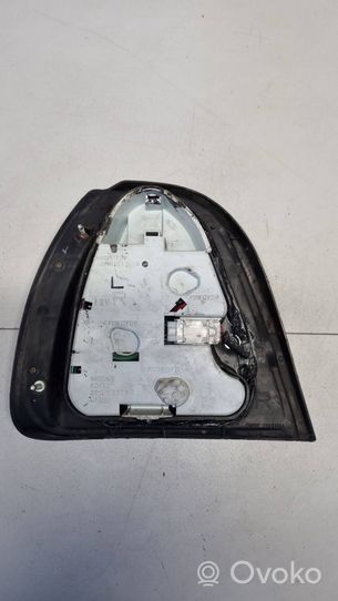 Nissan Sunny Wkład lampy tylnej 22063324R