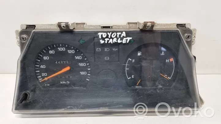 Toyota Starlet (P70) III Spidometras (prietaisų skydelis) 