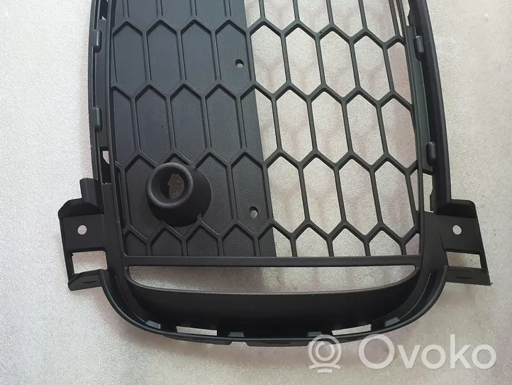 BMW X5 F15 Grille inférieure de pare-chocs avant 