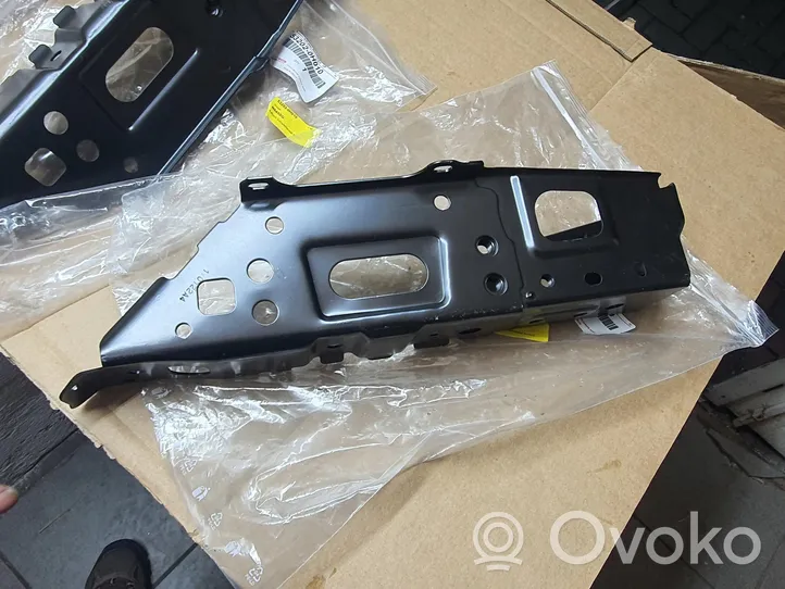 Toyota Aygo AB40 Panel mocowania chłodnicy 53202-0H010