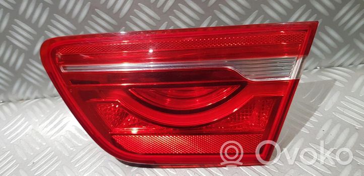 Jaguar XE Lampy tylnej klapy bagażnika 