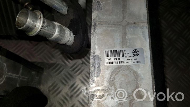 Volkswagen Multivan T5 Skraplacz / Chłodnica klimatyzacji 