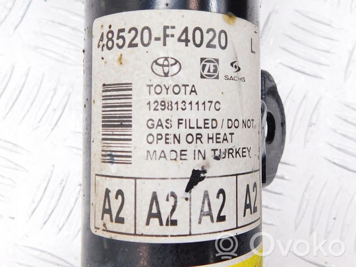 Toyota C-HR Priekšpusē amortizators ar atsperi 48520F4020