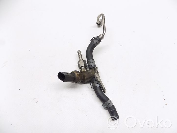 Audi A8 S8 D3 4E Sensore di pressione del carburante 06E906051K