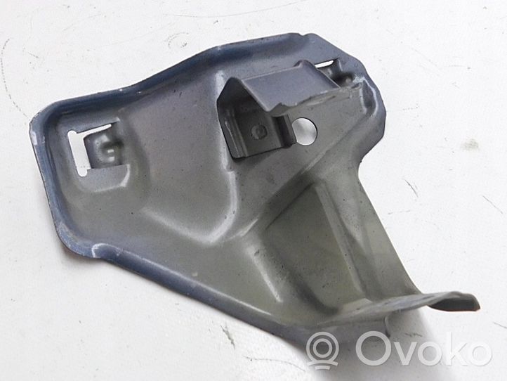 Toyota Corolla Verso E121 Supporto di montaggio del parafango 