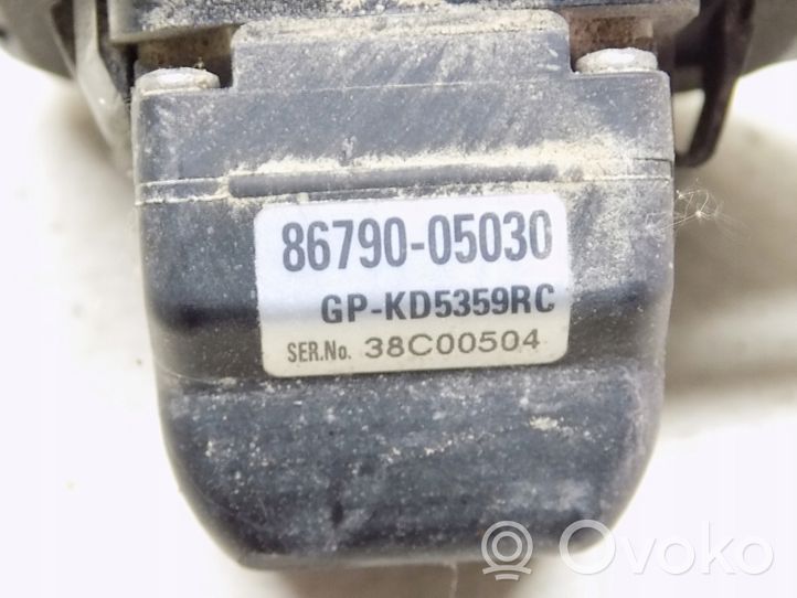 Toyota Avensis T270 Kamera cofania 8679005030