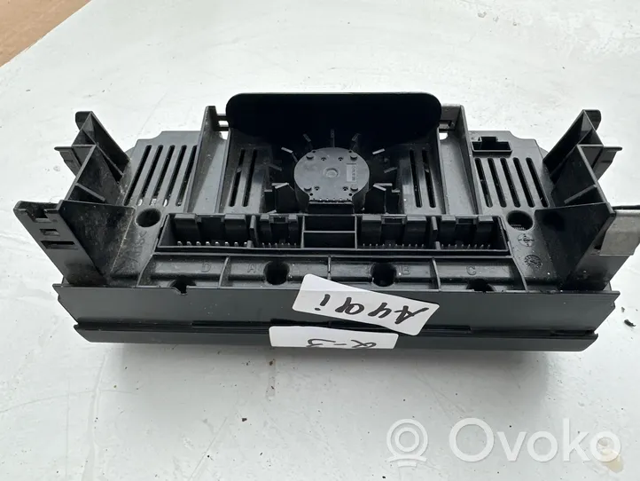 Audi Q3 8U Unidad de control climatización 8U0820043D