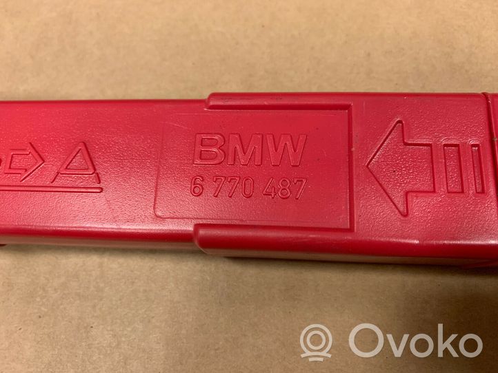 BMW 7 F01 F02 F03 F04 Trójkąt ostrzegawczy 71606770096