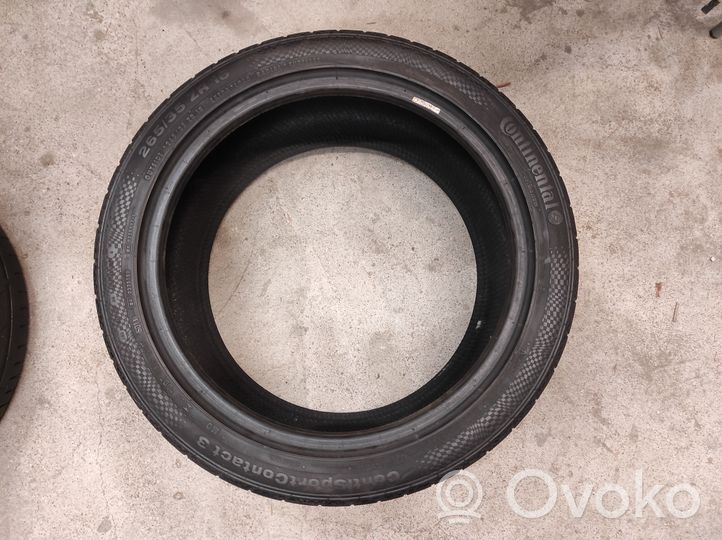 BMW 5 E39 R18 summer tire 