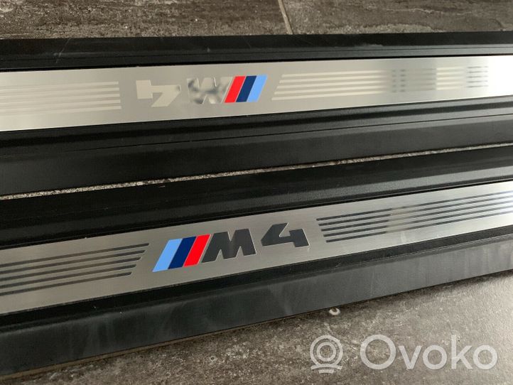 BMW M4 F82 F83 Garniture marche-pieds avant 51478063797