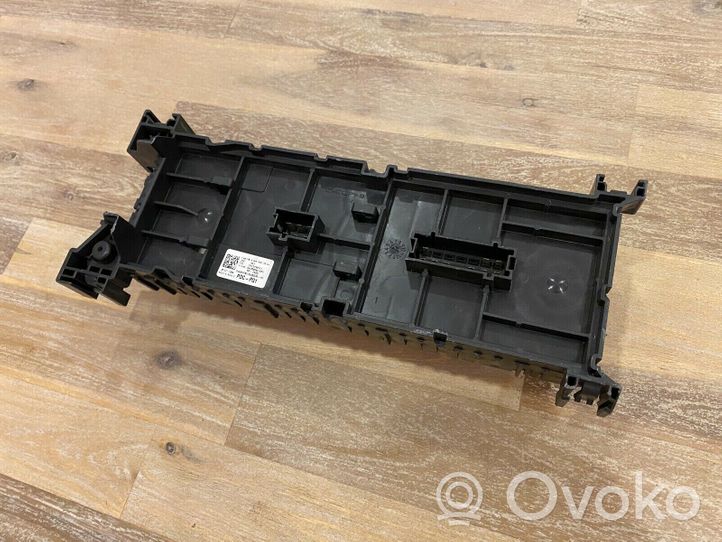 Mercedes-Benz ML W166 Fuse module A1669063901