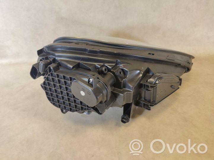 Porsche Cayenne (92A) Lampa przednia 7P5941031CQ