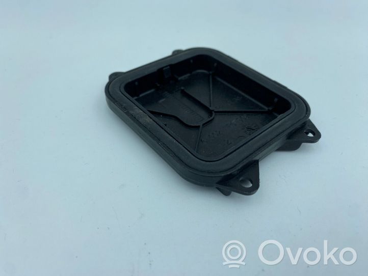 BMW X5 E70 Osłona żarówki lampy przedniej 63117295702