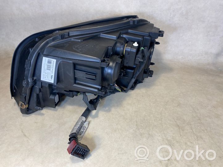 Volvo XC90 Lampy przednie / Komplet 31111845