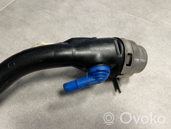 Porsche 911 991 Tubo e bocchettone per riempimento serbatoio del carburante 99120104408