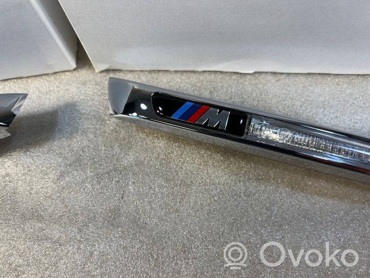 BMW X6 E71 Kierunkowskaz błotnika przedniego 51657218421