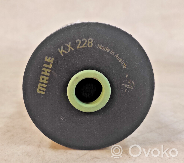 Skoda Octavia Mk2 (1Z) Filtre à carburant KX228D