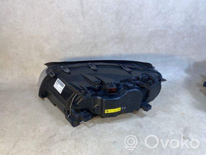 Volvo S80 Set di fari/fanali 31214347